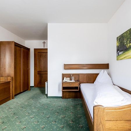 Genussgasthof & Hotel Beim Krutzler Heiligenbrunn Exterior foto